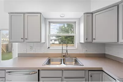 29008 Uxbridge Drive, Willowick, OH 44095 - Photo 13