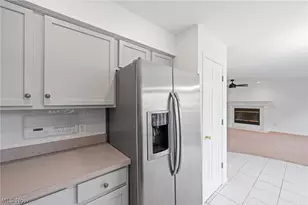 29008 Uxbridge Dr, Willowick, OH 44095 - Photo 11