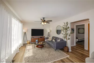 3763 Salisbury Road, Loveland, OH 44121 - Photo 3