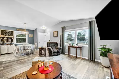 545 Fulmer Avenue, Akron, OH 44312 - Photo 11