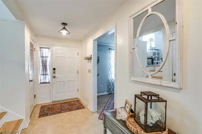 4277 Skycrest Drive NW, Canton, OH 44718 - Photo 9