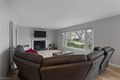 23650 Shelburne Road, Huber Heights, OH 44122 - Photo 15