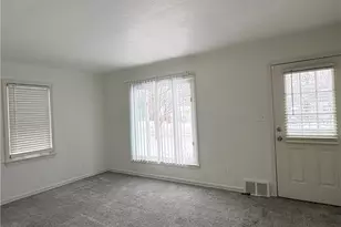 15521 Corkhill Rd, Maple Heights, OH 44137 - Photo 11