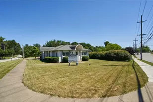 727 Graham Rd, Stow, OH 44224 - Photo 1