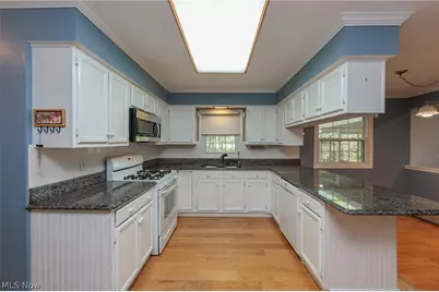 33403 Cromwell Drive, Solon, OH 44139 - Photo 15