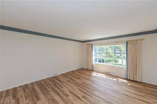 33403 Cromwell Dr, Solon, OH 44139 - Photo 3