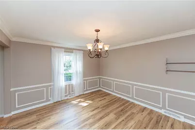 33403 Cromwell Drive, Solon, OH 44139 - Photo 9