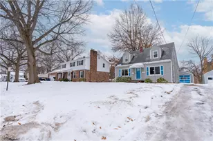 228 Hawk Ave, Akron, OH 44312 - Photo 3