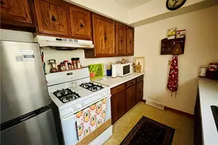 2275 Edwin Ave, Akron, OH 44314 - Photo 9