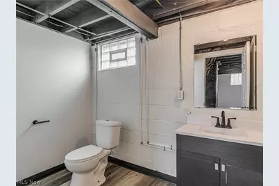 577 Essex Street, Akron, OH 44306 - Photo 17