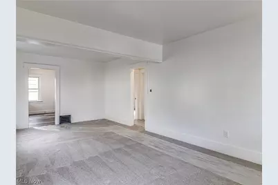 577 Essex Street, Akron, OH 44306 - Photo 9