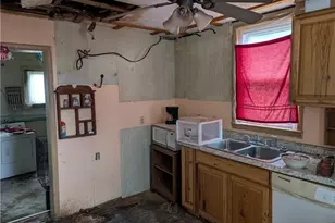 8455 McKinley St, Crooksville, OH 43731 - Photo 11