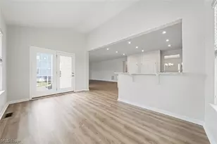 9397 Winfield Ln, North Ridgeville, OH 44039 - Photo 13