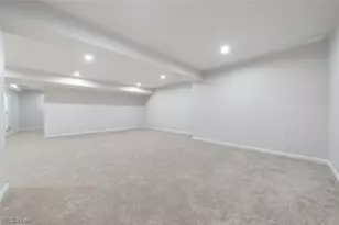 9397 Winfield Ln, North Ridgeville, OH 44039 - Photo 45