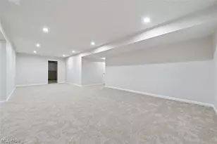 9397 Winfield Ln, North Ridgeville, OH 44039 - Photo 43