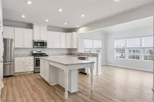 9397 Winfield Ln, North Ridgeville, OH 44039 - Photo 11