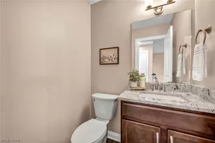 137 Larimar Dr, Willowick, OH 44095 - Photo 15