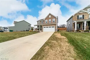 8403 Bedaos Dr, Willoughby, OH 44094 - Photo 3