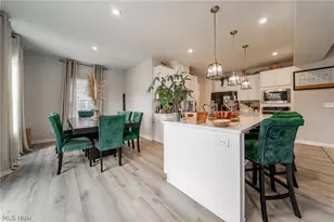 8403 Bedaos Dr, Willoughby, OH 44094 - Photo 17