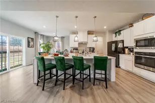 8403 Bedaos Dr, Willoughby, OH 44094 - Photo 15