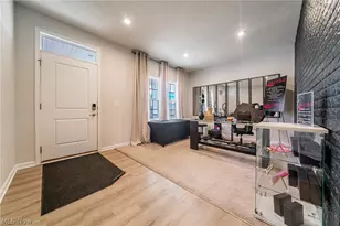 8403 Bedaos Dr, Willoughby, OH 44094 - Photo 9