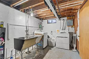 97 Rosary Dr, Campbell, OH 44405 - Photo 23