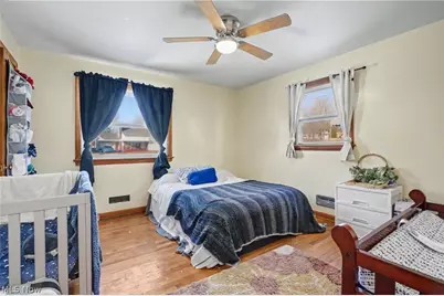 97 Rosary Drive, Campbell, OH 44405 - Photo 13