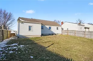 97 Rosary Dr, Campbell, OH 44405 - Photo 29