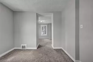 1084 Shannon Ave, Barberton, OH 44203 - Photo 19