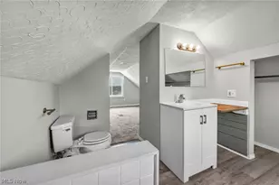 1084 Shannon Ave, Barberton, OH 44203 - Photo 35