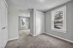 1084 Shannon Ave, Barberton, OH 44203 - Photo 25