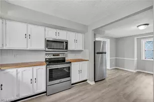 1084 Shannon Ave, Barberton, OH 44203 - Photo 11