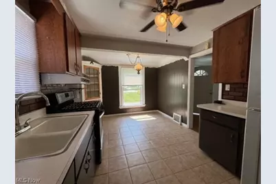 847 Lloyd Road, Wickliffe, OH 44092 - Photo 7