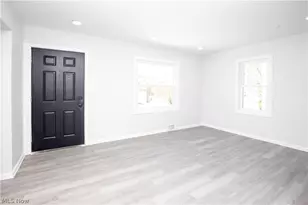 1291 Roslyn Ave, Akron, OH 44320 - Photo 7