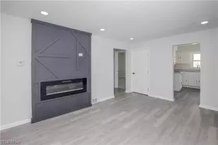 1291 Roslyn Ave, Akron, OH 44320 - Photo 5