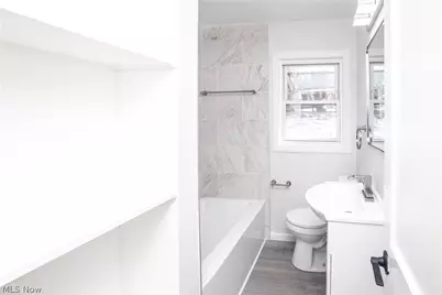 1291 Roslyn Avenue, Akron, OH 44320 - Photo 9