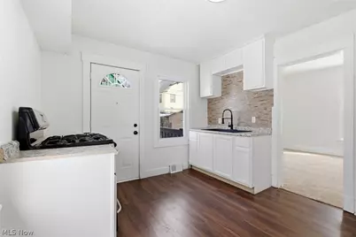 10525 Elk Avenue, Loveland, OH 44108 - Photo 15