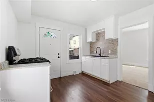 10525 Elk Ave, Loveland, OH 44108 - Photo 15