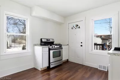 10525 Elk Avenue, Loveland, OH 44108 - Photo 13