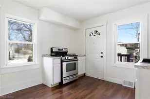 10525 Elk Ave, Loveland, OH 44108 - Photo 13