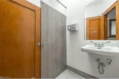 2082 W 65th, Loveland, OH 44102 - Photo 31