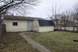 906 Harrison Ave SW, Canton, OH 44706 - Photo 5