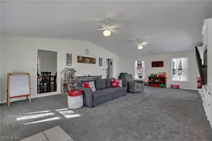 170 Thompson Ave, New Concord, OH 43762 - Photo 23