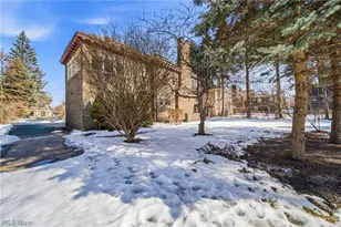 10111 Edgewater Dr, Loveland, OH 44102 - Photo 7