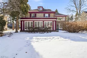 10111 Edgewater Dr, Loveland, OH 44102 - Photo 1