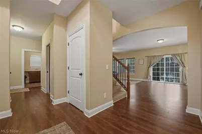 108 Hidden Glen Trail, Chardon, OH 44024 - Photo 3