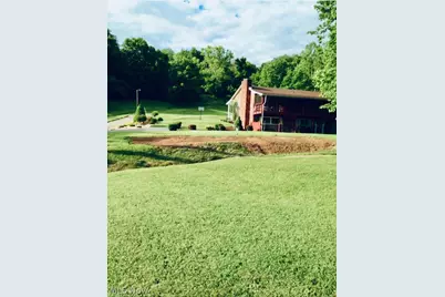 976 Braun Road, Belpre, OH 45714 - Photo 1