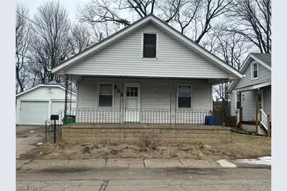 828 Grandview Avenue, Coshocton, OH 43812 - Photo 1