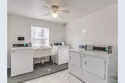 5382 Lee Road #204, Maple Heights, OH 44137 - Photo 15