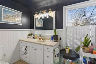 71 Lake Edge Dr, Euclid, OH 44123 - Photo 23